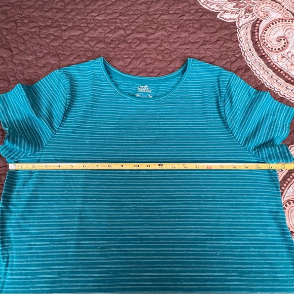 XL Croft & Barrow Turquoise Classic Tee - Picture 4 of 4